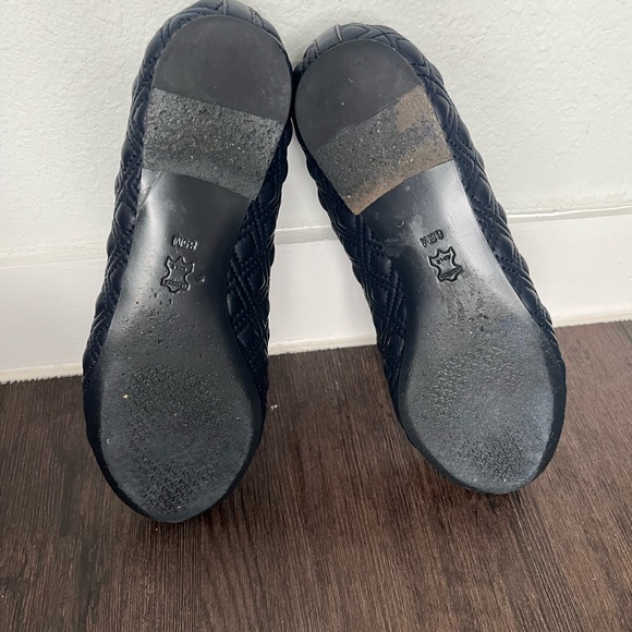 TORY BURCH•NAVY BLUE•QUILTED STYLE LEATHER FLATS•SIZE 8.5 M - Picture 7 of 12
